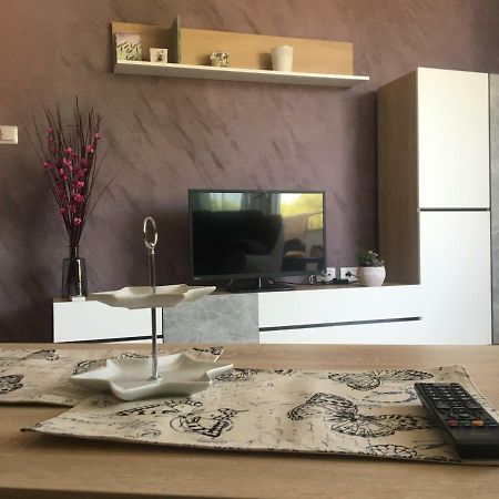 Holly Apartman Umag Luaran gambar