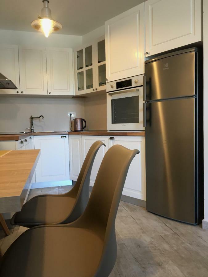 Holly Apartman Umag Luaran gambar